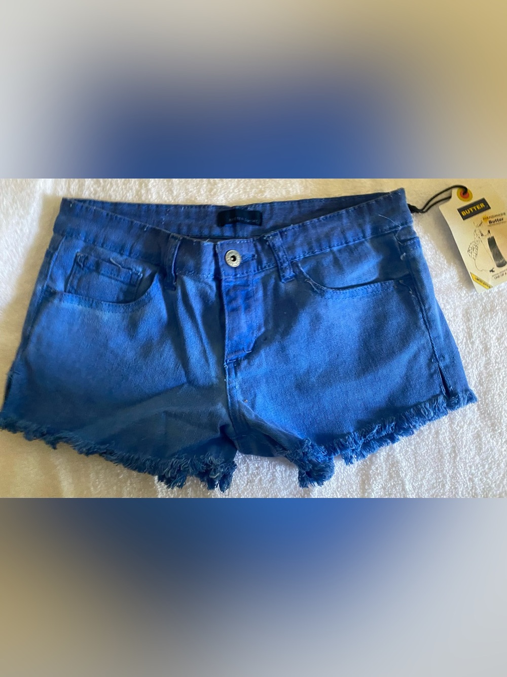 Butter Super Soft Vintage NWT
12-Year Blue Denim Wash Raw Frayed Hem Size 5
